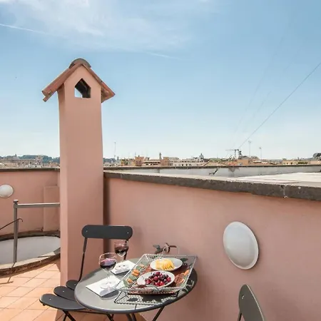 Trevi Luxury With Terrace Daire *