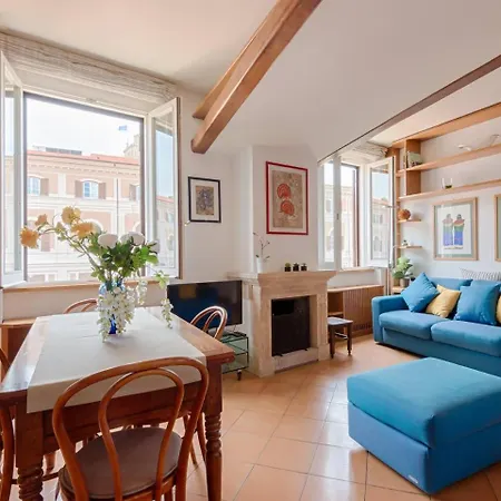 Daire Trevi Luxury With Terrace Roma